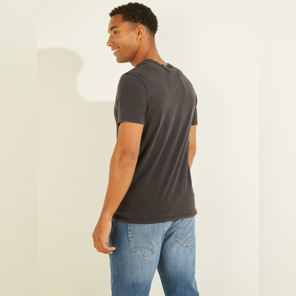 New GUESS Self Made Tee SZ XL - Picture 3 of 9